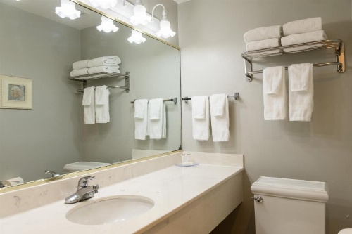 Travelodge by Wyndham Monterey Bay image 9