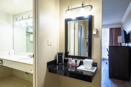 Travelodge by Wyndham Monterey Bay image 16